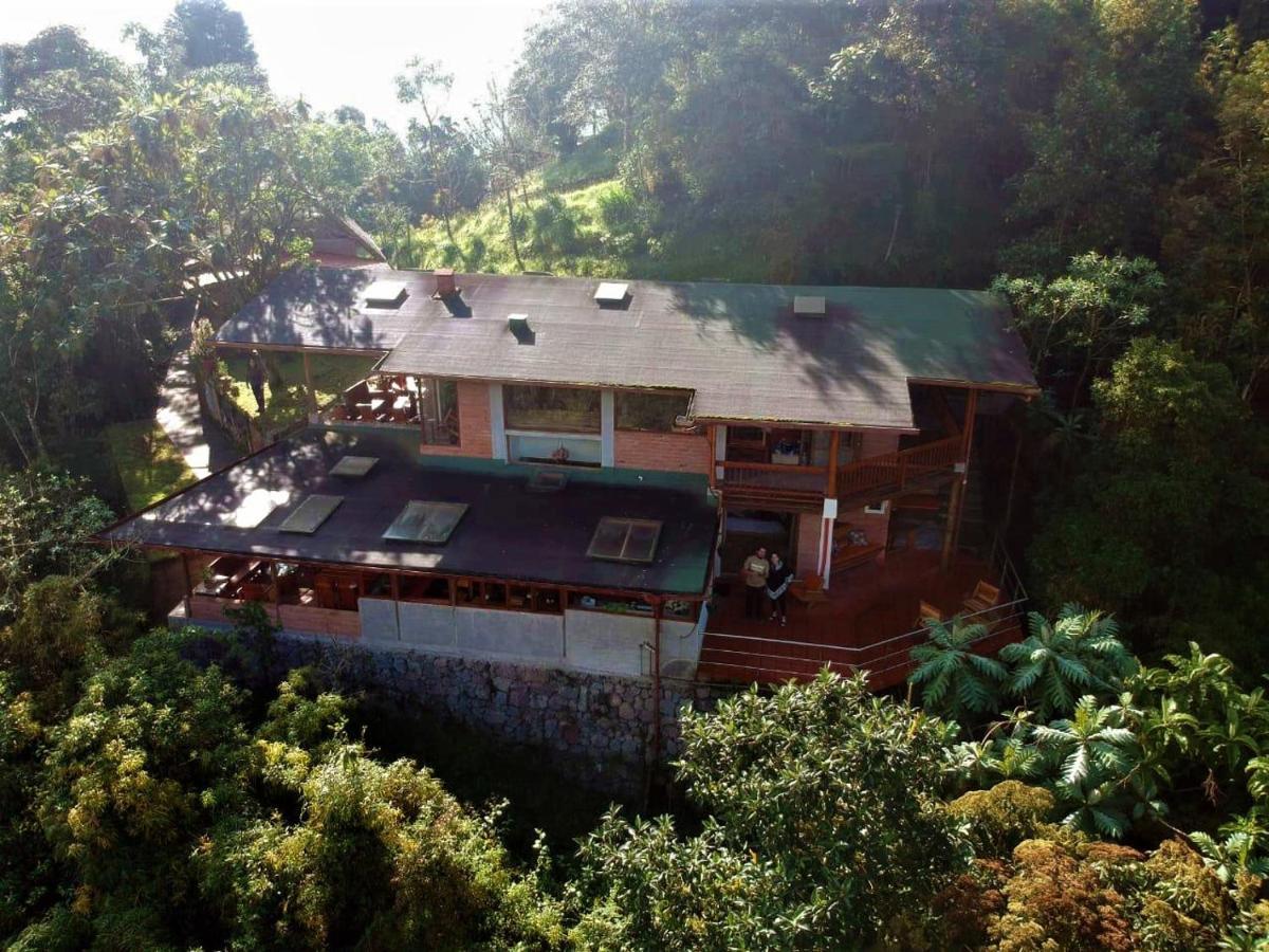 Finca Petrona Calacali Exterior photo